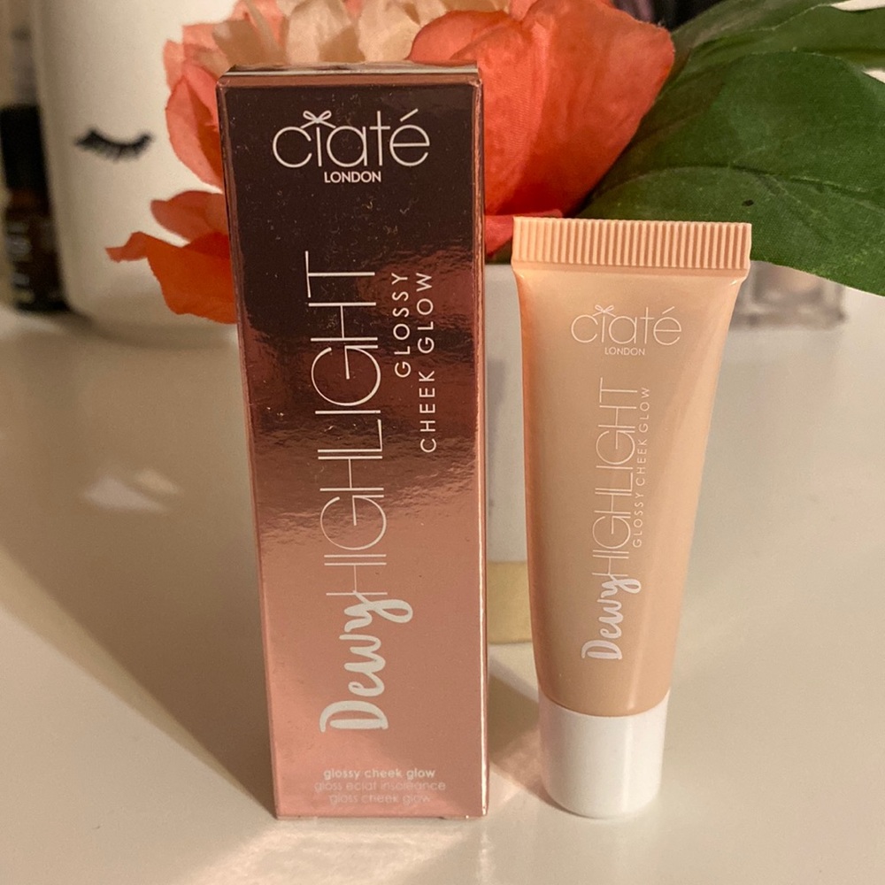 NIB Ciaté London Dewy Highlight Glossy Cheek Glow